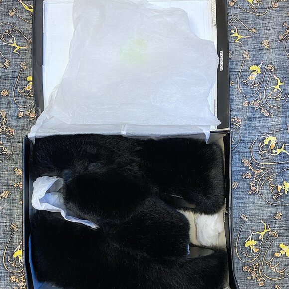 AKIRA AZALEA WANG MINNA BLACK FAUX FUR PLATFORM SANDALS SIZE 10 - Picture 2 of 10